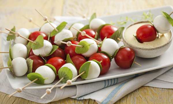 White-cheese-with-cherry-tomatoes-(Source-Google)