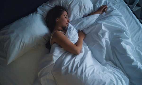 See-How-to-Overcome-Insomnia-with-Small-Daily-Changes-3.jpg